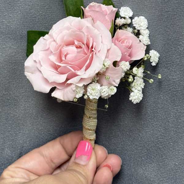 Pink Spray Roses Boutonnière