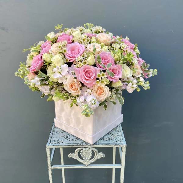 Baby Roses In A Square Velvet Box