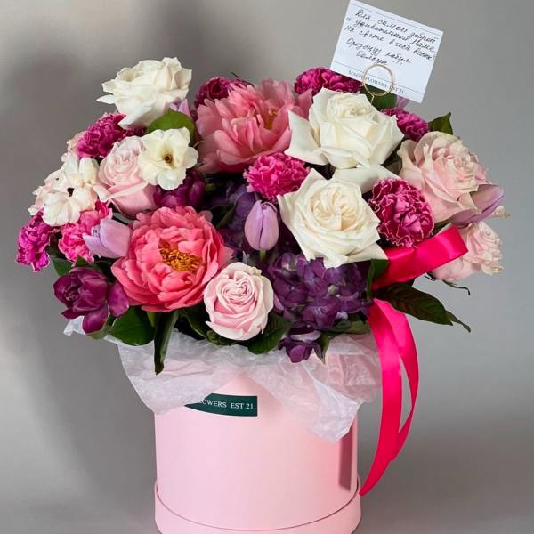 #62 Peonies & roses box