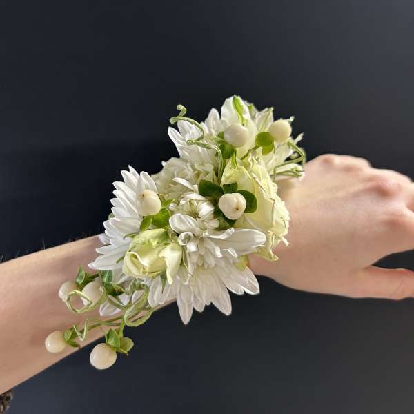 Corsage Wristlet All White