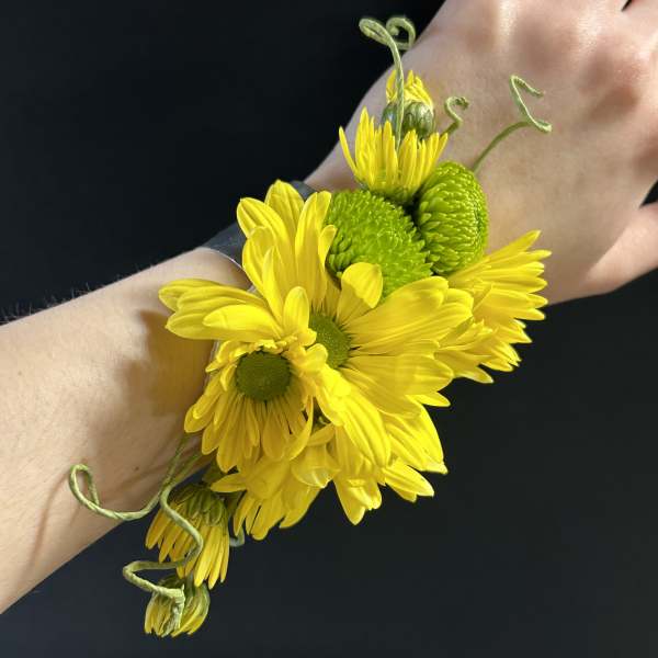 Corsage Wristlet Sunshine