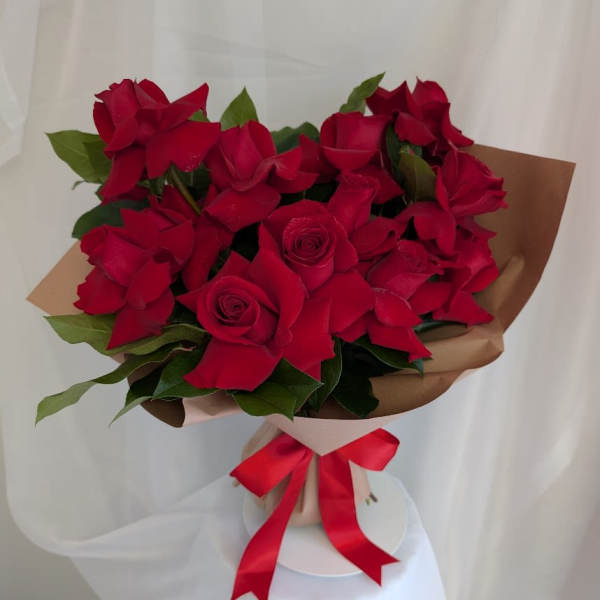Modern Red Rose Hand Bouquet-One Dozen