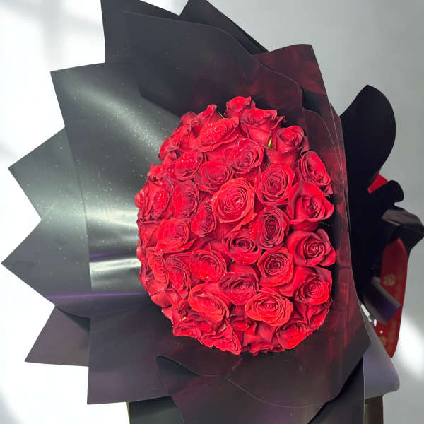 Timeless Elegance —50 red roses bouquet