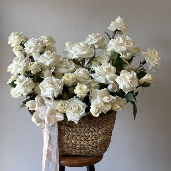 French- style Rose Basket