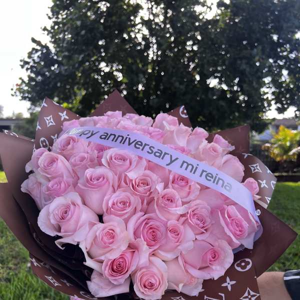 Sweetness Bouquet - medium- pink Colors
