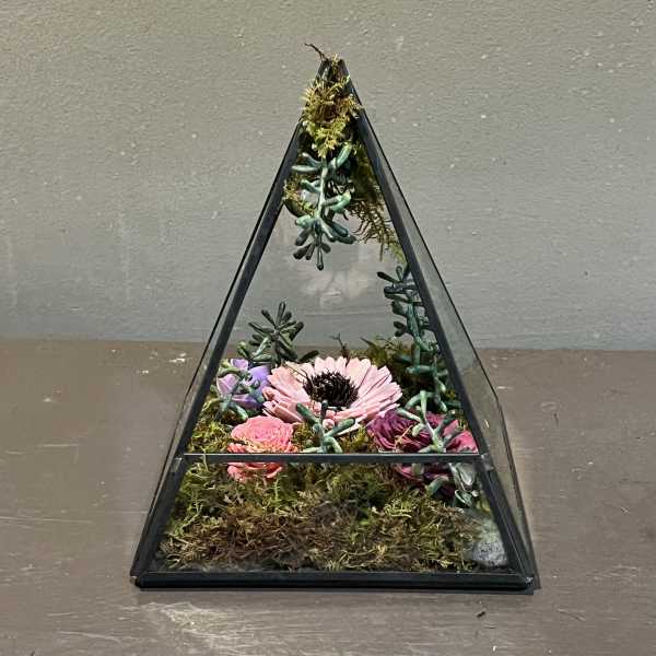 Sola Wooden Flower Centerpiece - Pyramid Terrarium