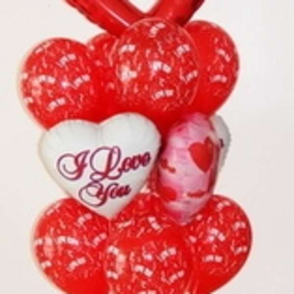 Heart-shaped red balloon bouquet with an "I Love You" balloon