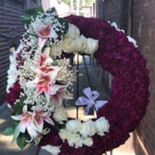 Roses, Carnations and Lilies Round Wreath