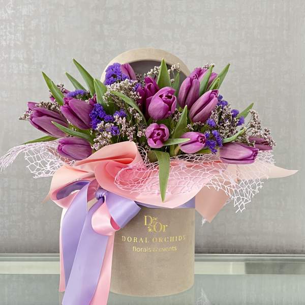 Tulips in a box - Lavender ™