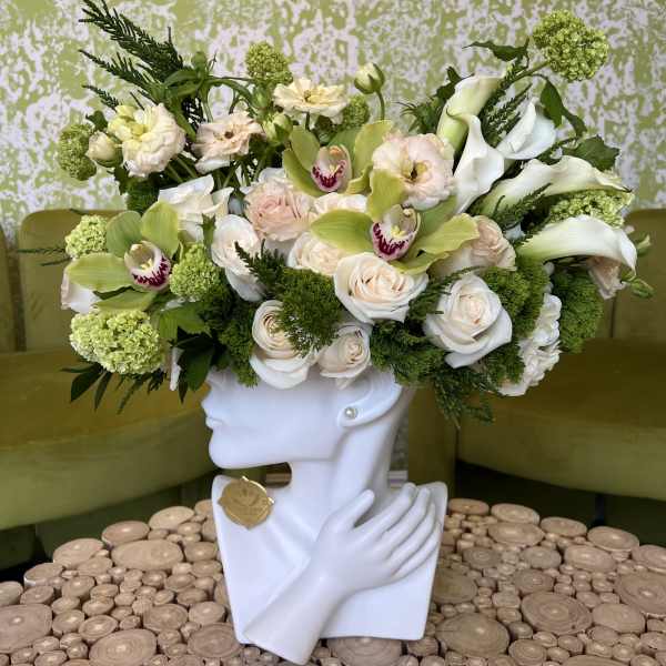 Elegant Lady Green Serenity