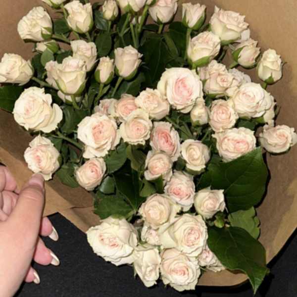 Blushing Spray Rose Bouquet