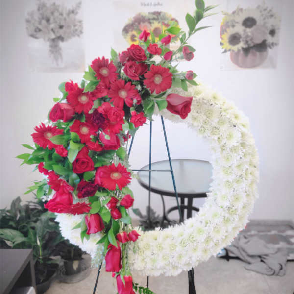 Love Tribute Wreath