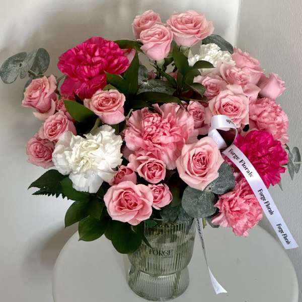 June vase-Mini roses, Eucaliptus,Diantus