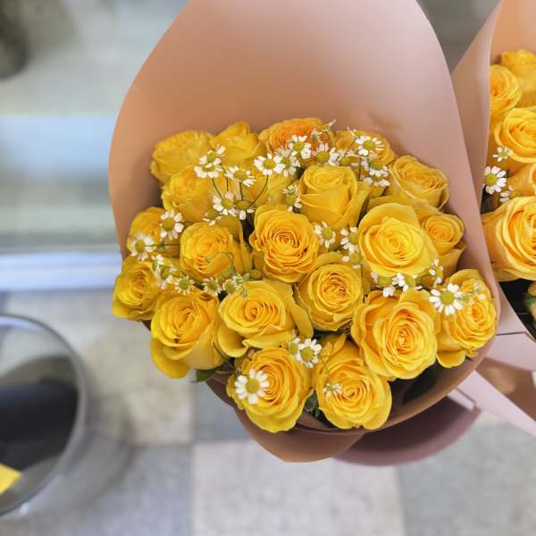 2 Doz Yellow Bouquet
