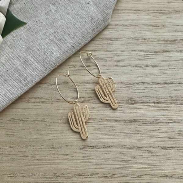 Hammered Cactus -Monstera earrings