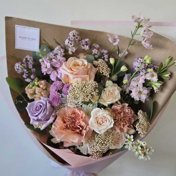 Pastel Muse Bouquet (M)