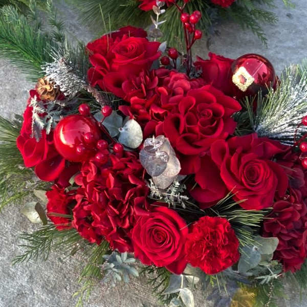 Christmas red centerpiece