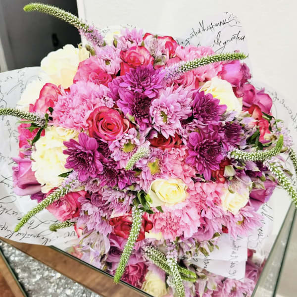 Pink and white mixed bouquet with roses and chrysanthemums