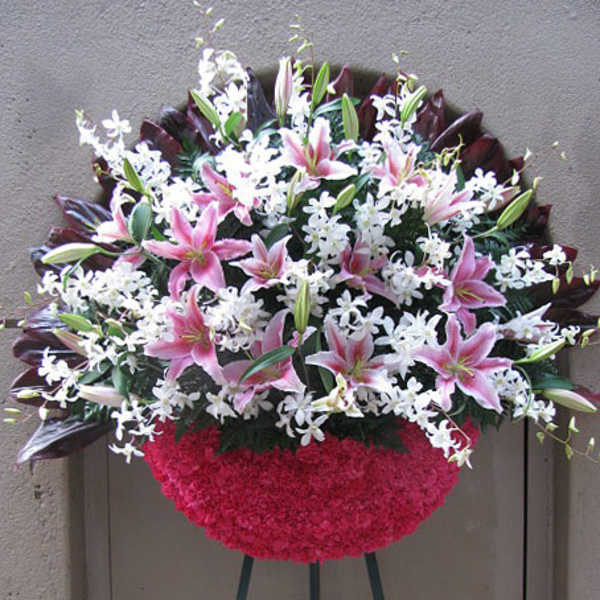 Half Moon Wreath - W60030