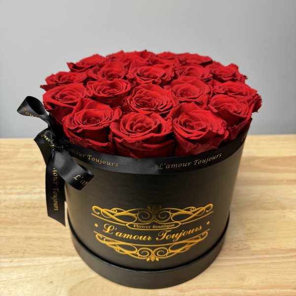 Everlasting Red Signature Box - Real Roses that last up to 3 years