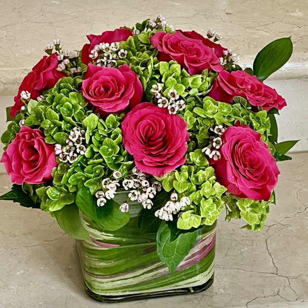 Elegant Roses & Hydrangeas