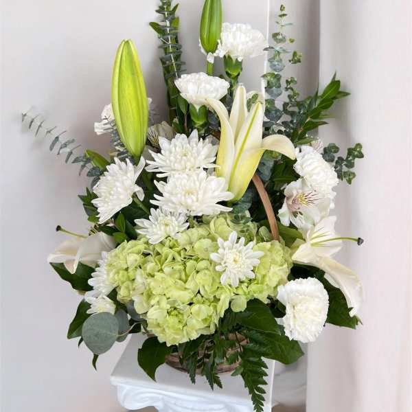 Classic White Basket (medium)