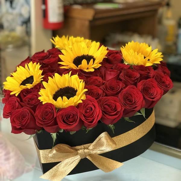 Rose and sunflower heart box