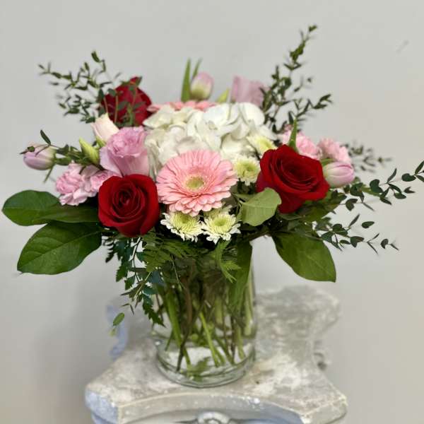 Romantic Elegance by Westford Florist Art by Veny