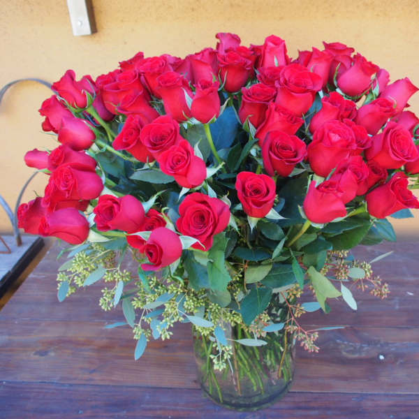 100 Red Roses