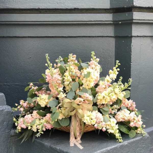 Peaches and Cream Bouquet