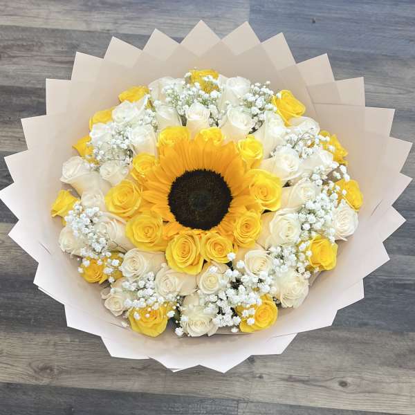 (50) White And Yellow Roses Bouquet
