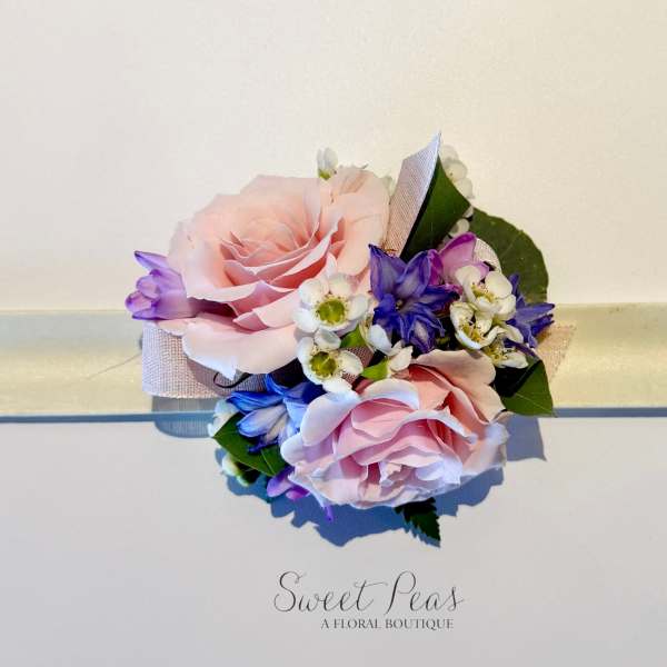 Daddy/Daughter Dance Wristlet (6-12yo)