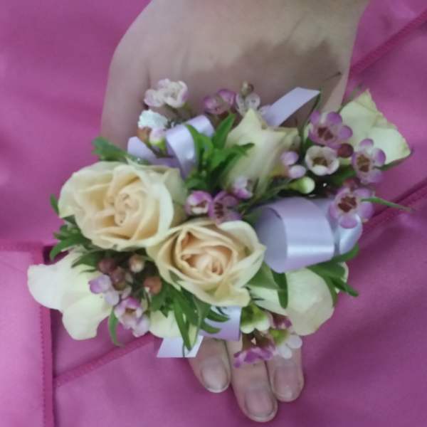 Wrist corsage