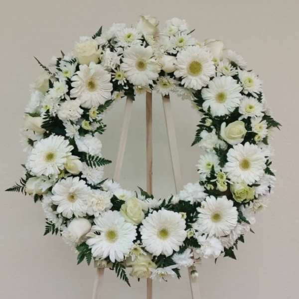 All White Flowers Wreath