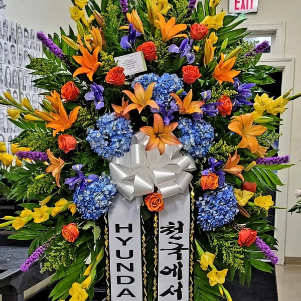 [TT-ANC118]: GRAND FAREWELL STANDING SPRAY