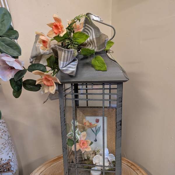 Memorial Permanent Botanical Decorative Lantern