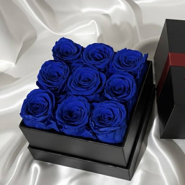 Royal Blue Luxury Square – Preserved Roses