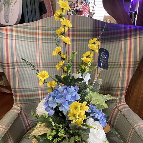 Peacock Passion Silk Vase