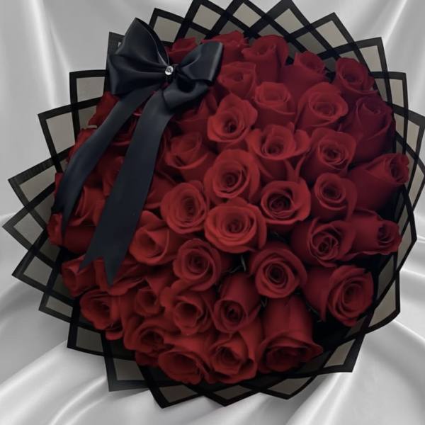 Luxury Red Rose Bouquet – Signature Collection