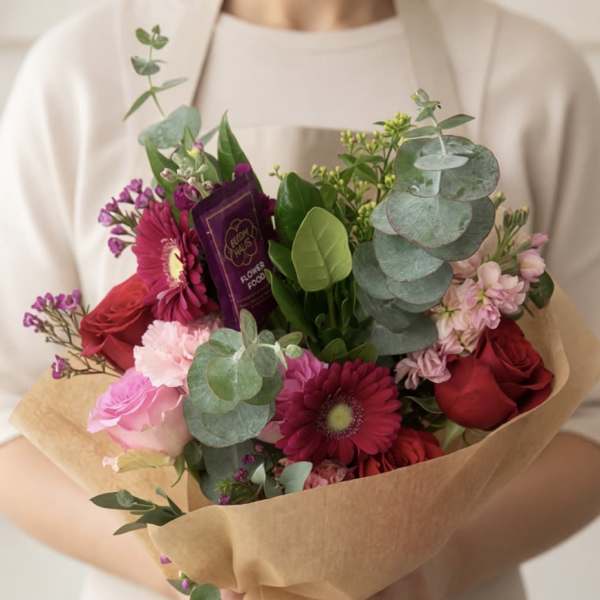 Blushing Grace Bouquet (No Vase)