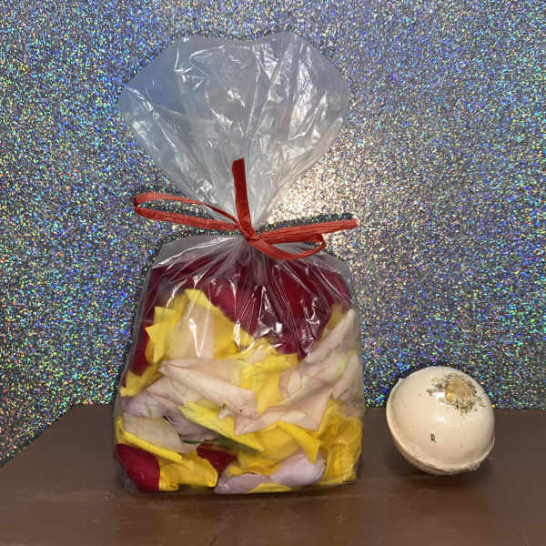 Rose Petal & Bath Bomb Set