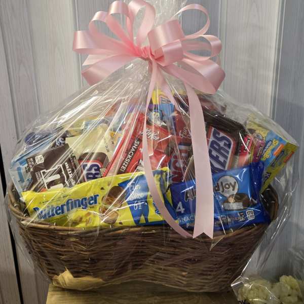 Sweet tooth candy basket