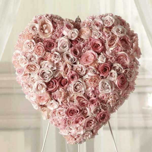 Graceful Heart Solid Spray