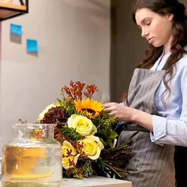 Deluxe garden bouquet