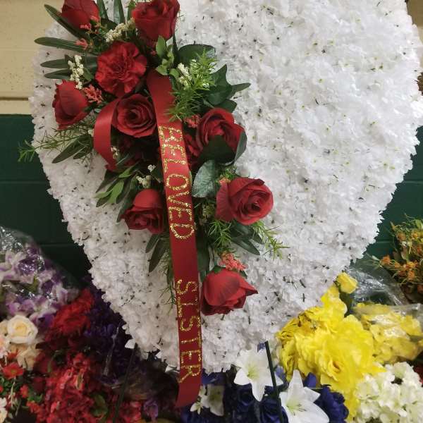 Silk Solid Heart with red break of flowers