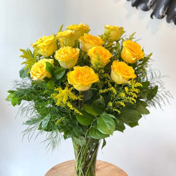 Dozen Yellow Roses