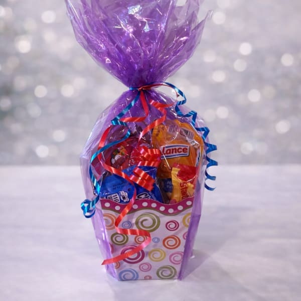 Sweet surprise snack cup