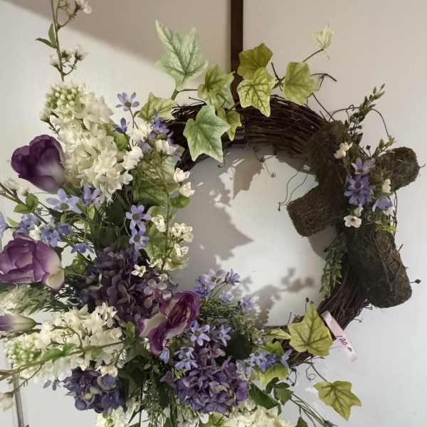 LAVISH LAVENDER (PERMANENT WREATH)
