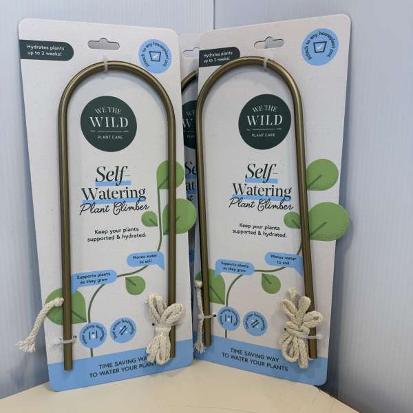 Packaged self-watering plant climbers with rope ties