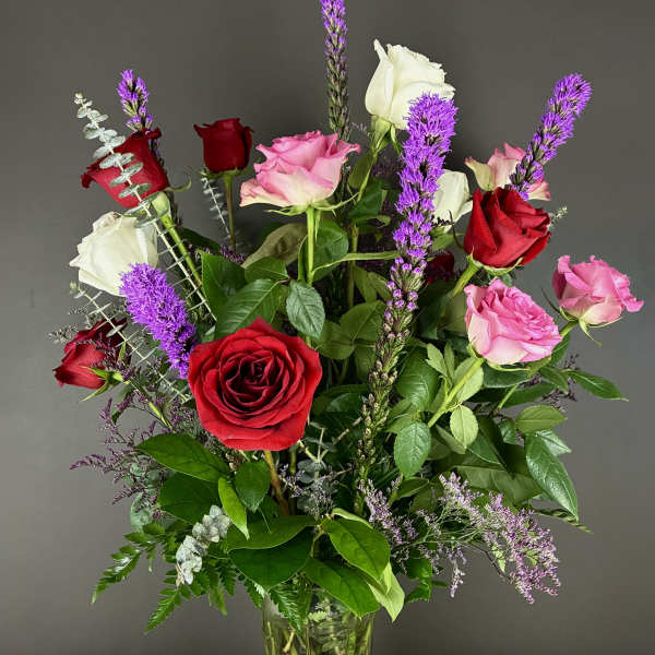 Sweetheart- Dozen Rose Arrangment